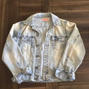 Lightwash Dollhouse Jean Jacket